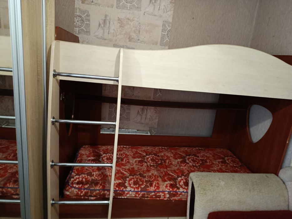 СРОЧНО!!! Двухъярусная кровать