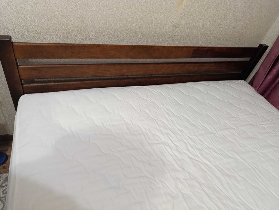 Ліжко дерев'яне 1,6*2,0