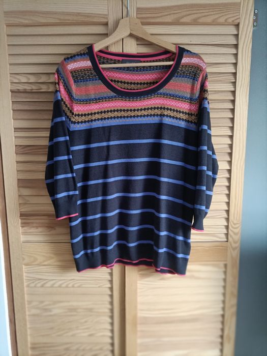 Sweterek duży rozmiar