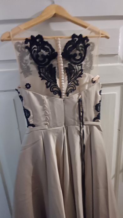 Вечірня сукня  у ідеальному стані