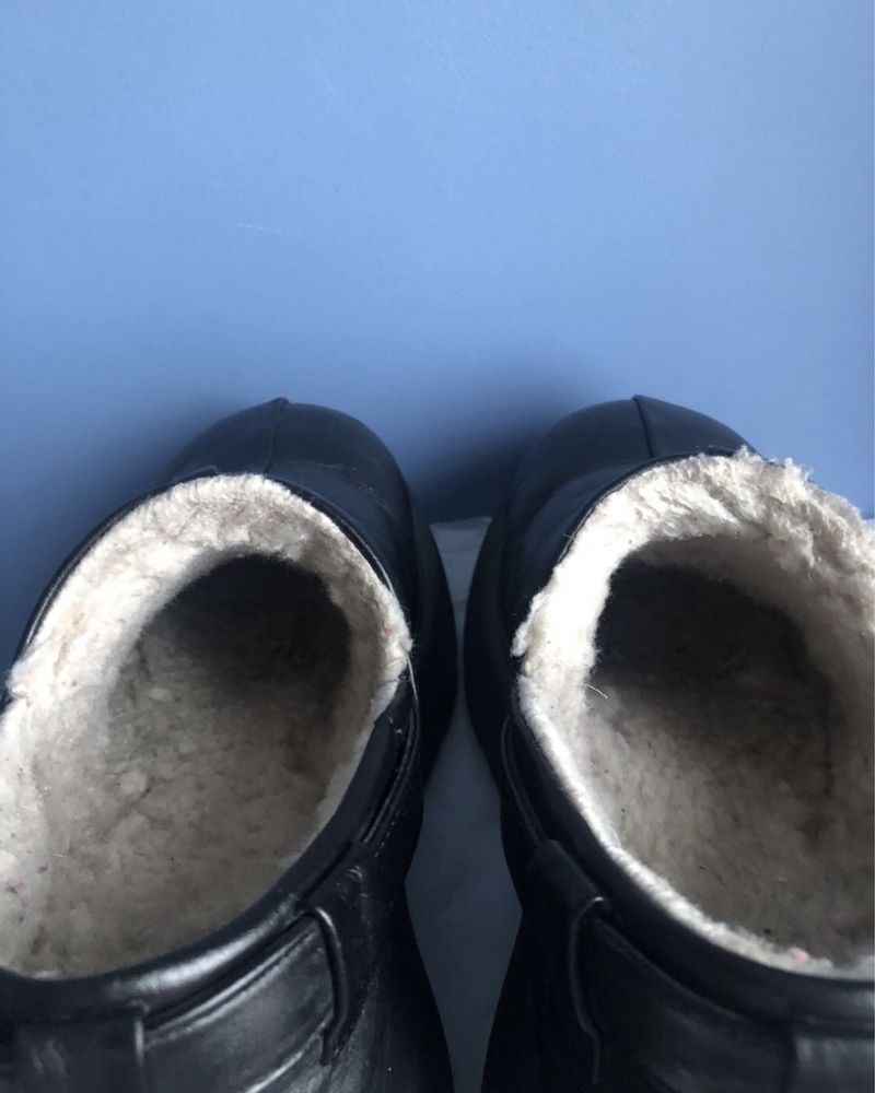 чорне зимове взуття унісекс