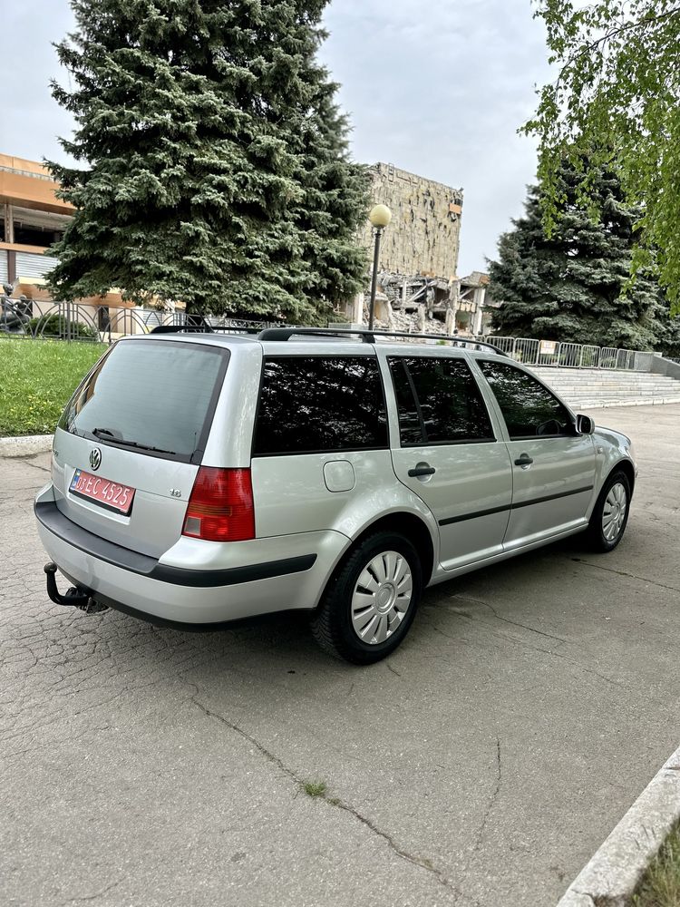 Golf 4 1,6 бензин  (універсал )