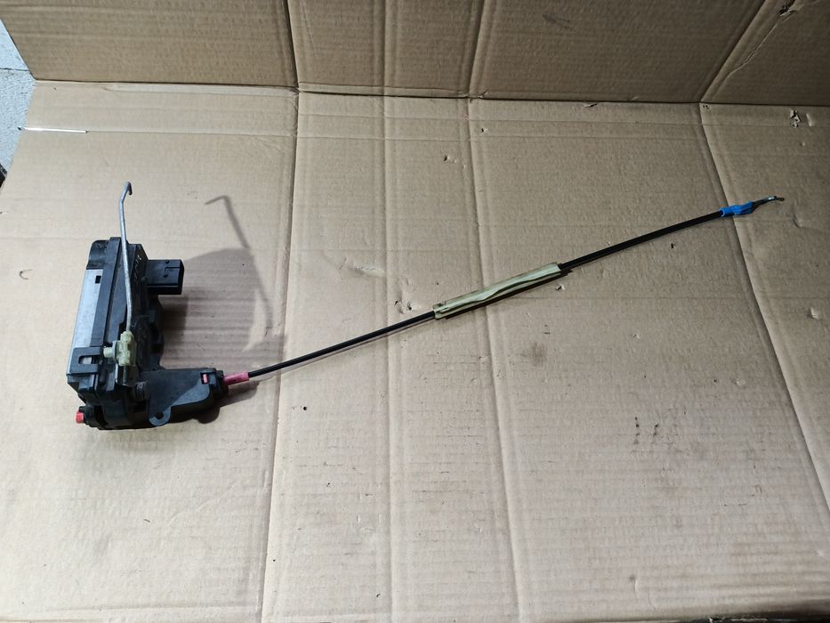 Zamek drzwi prawy tył tylny Opel Zafira B 4 piny