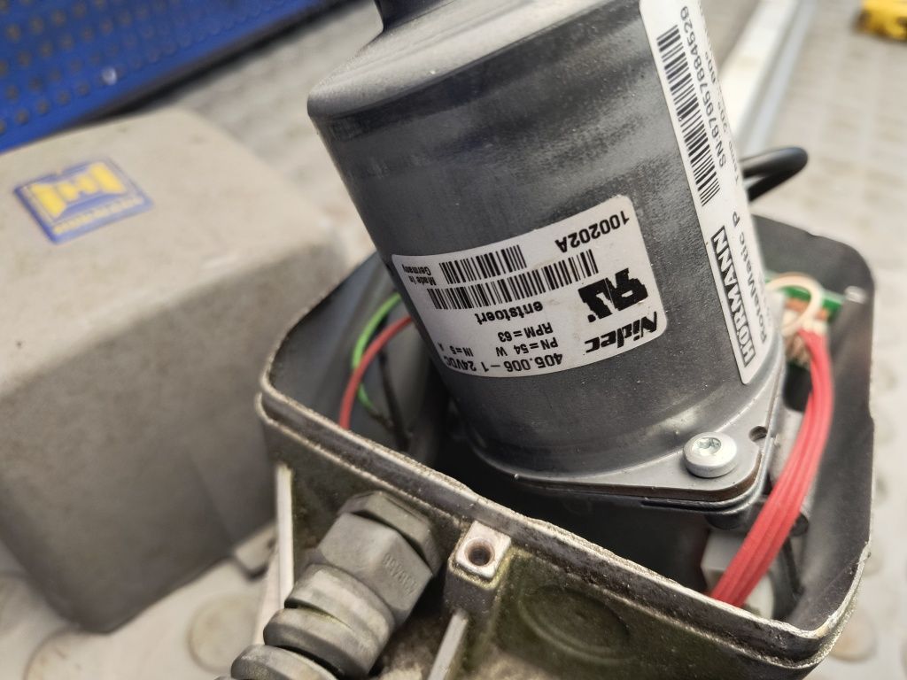 Siłowniki do bramy hormann skrzydłowa otwieranie bramy  elektryczne