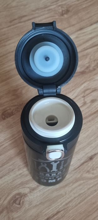 Kubek termiczny z grawerem "Garaż drugi dom Tomka"