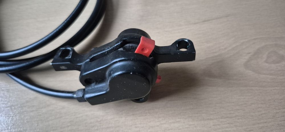 Zacisk hamulca tarczowego hydrauliczny Promax  tył