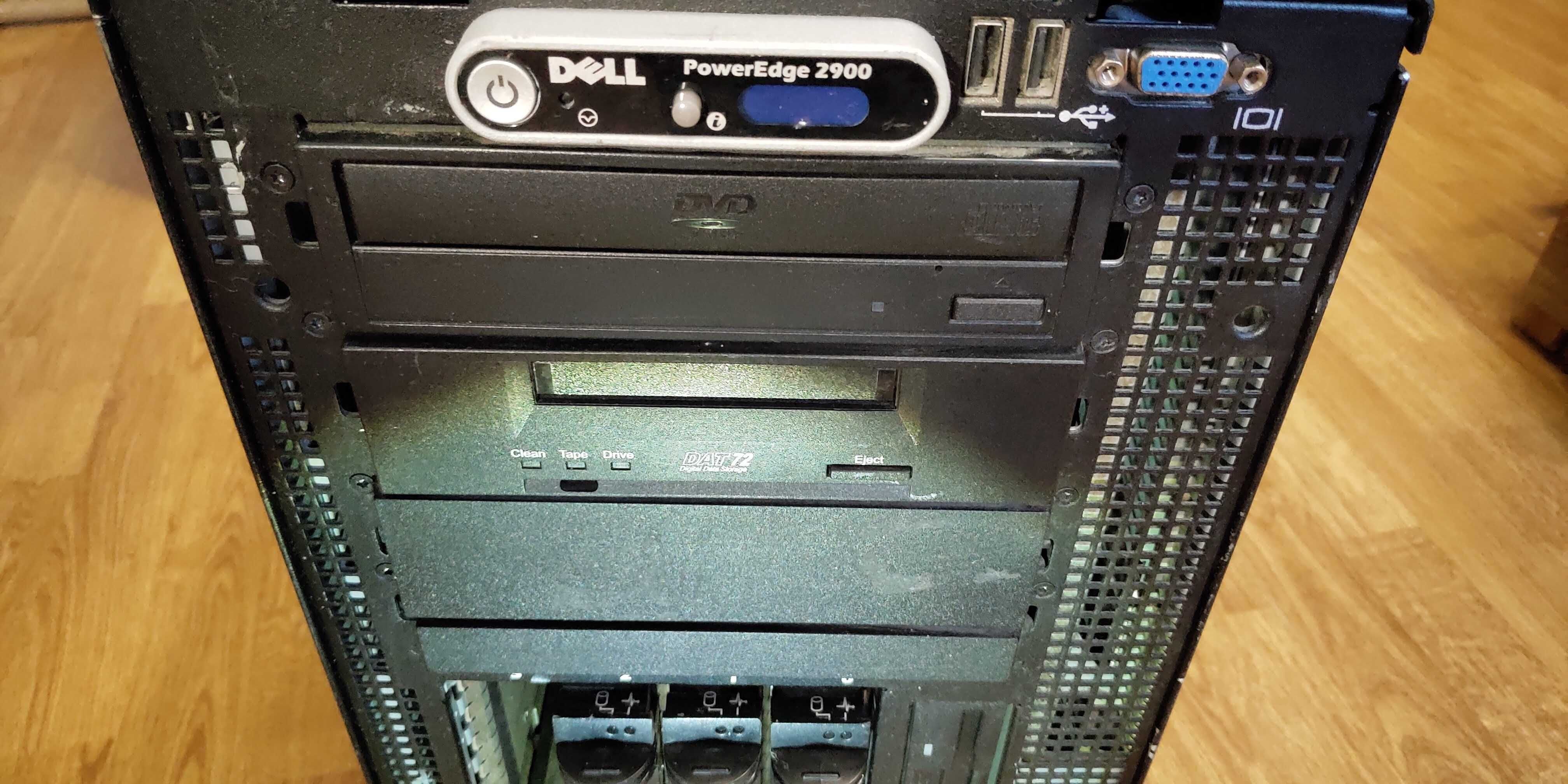 Сервер старий Dell PowerEdge 2900