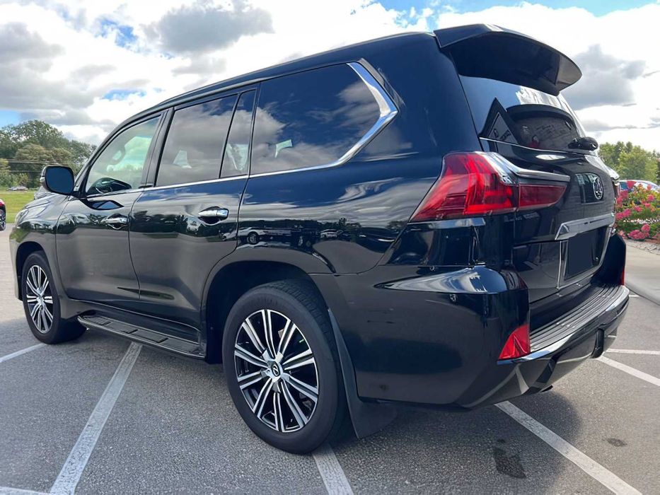 Lexus LX 570      2019