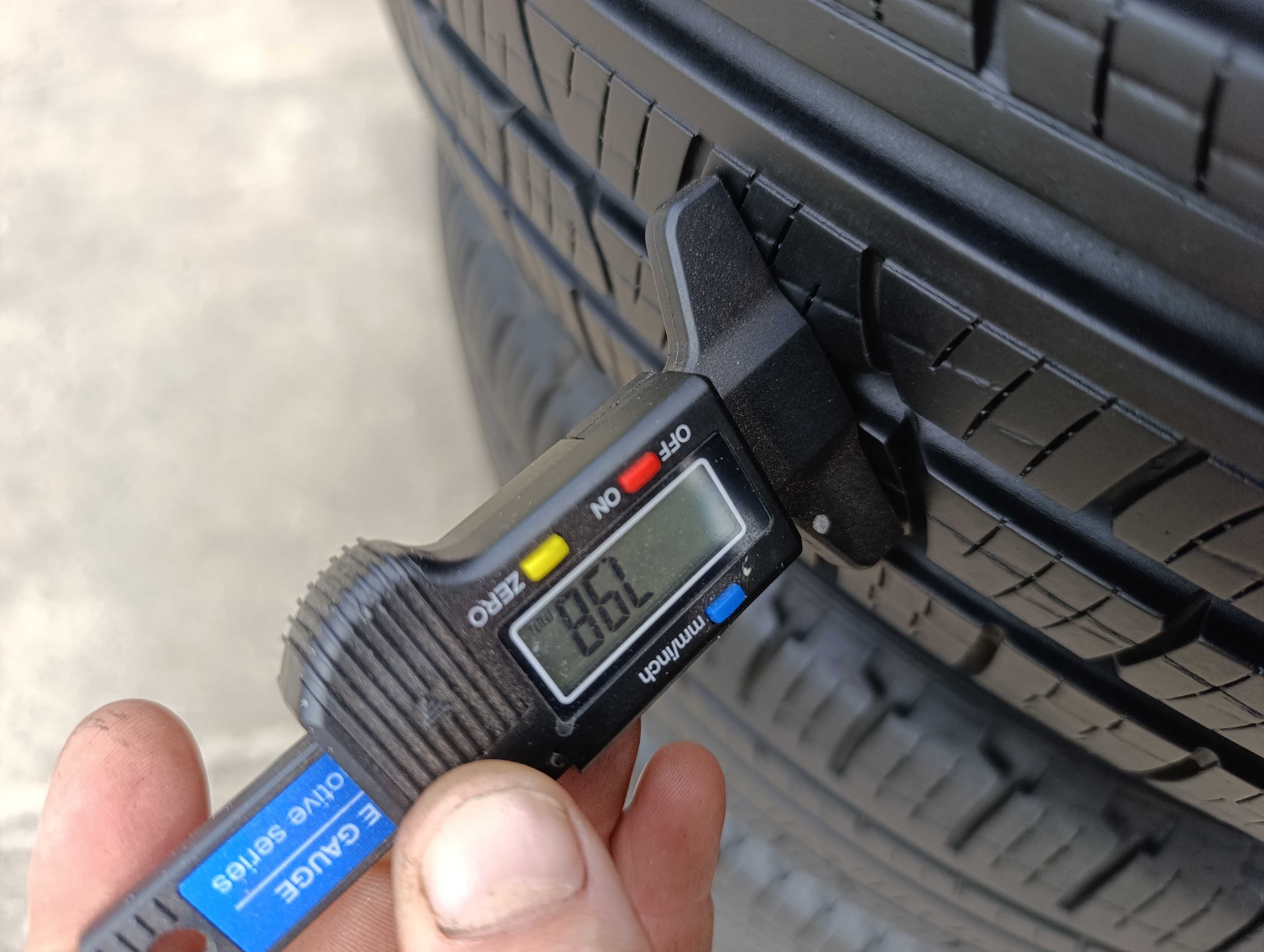 Komplet opon całorocznych Pirelli 2020r z Niemiec z montażem