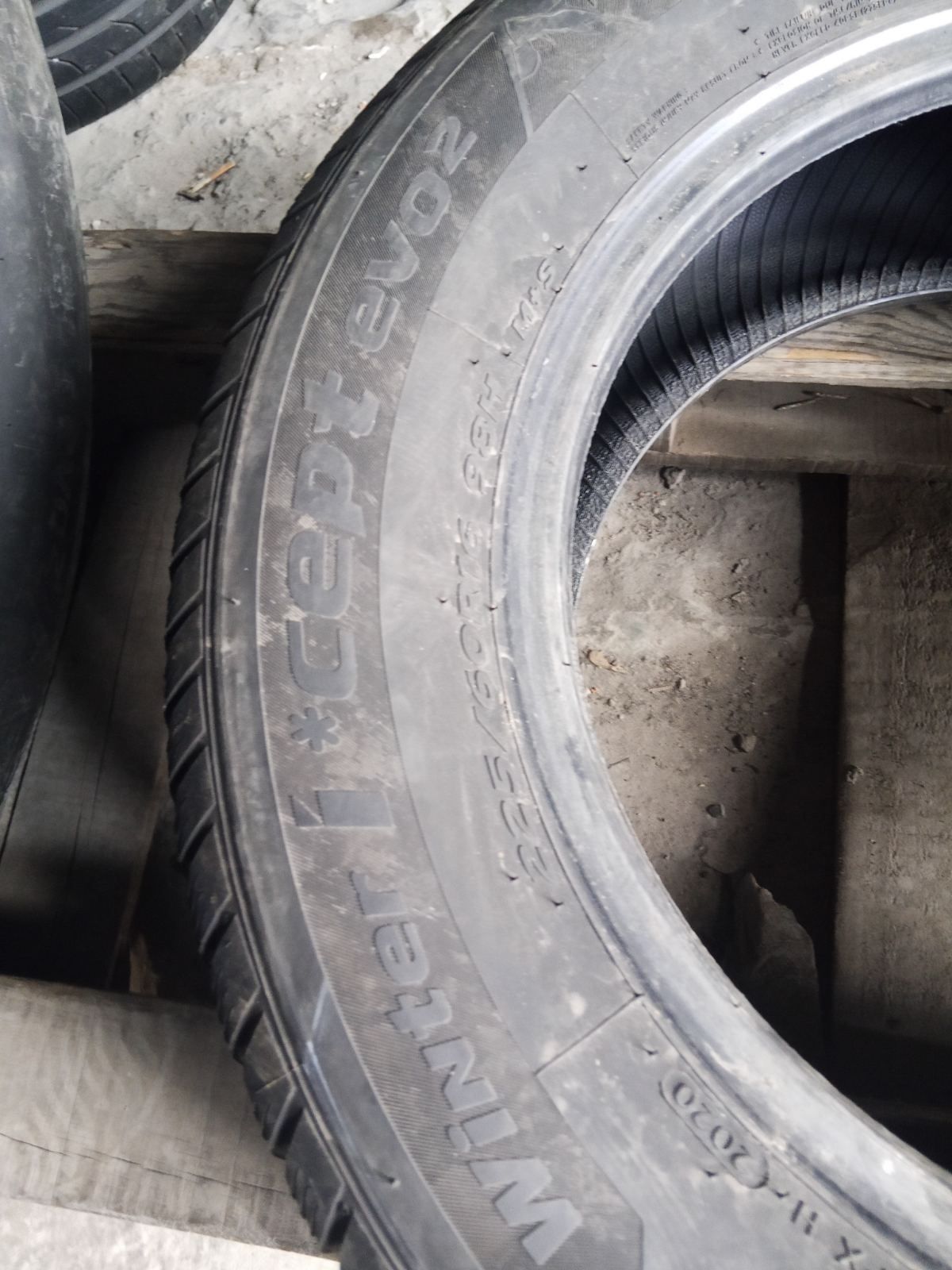 225.60.16 Hankook 2шт шини гума склад Харків Шиномантаж з Європи