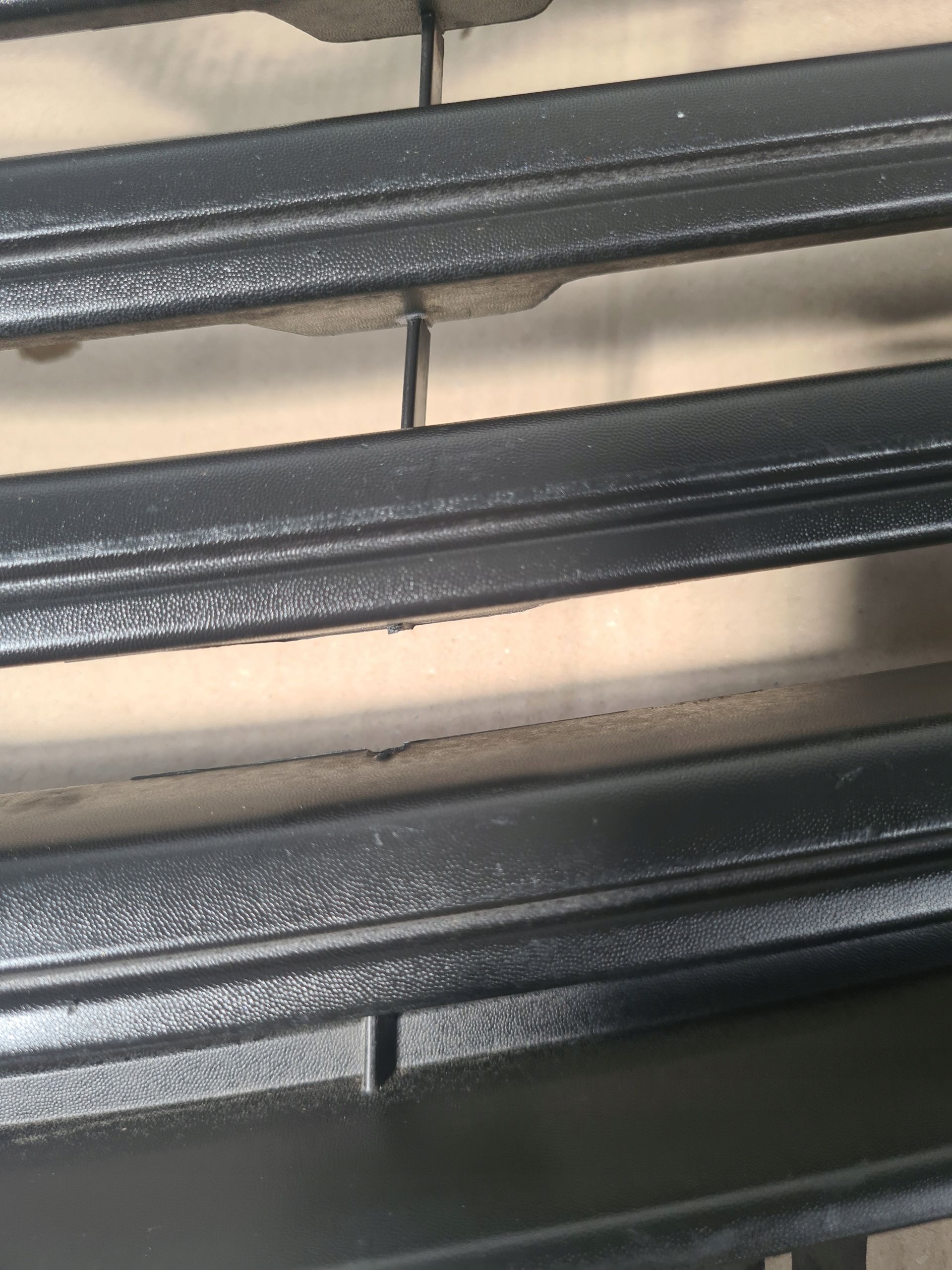 Grill Atrapa Zderzaka Opel Vivaro