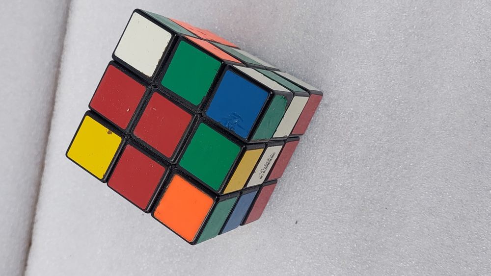 Кубік рубіка  старих часів