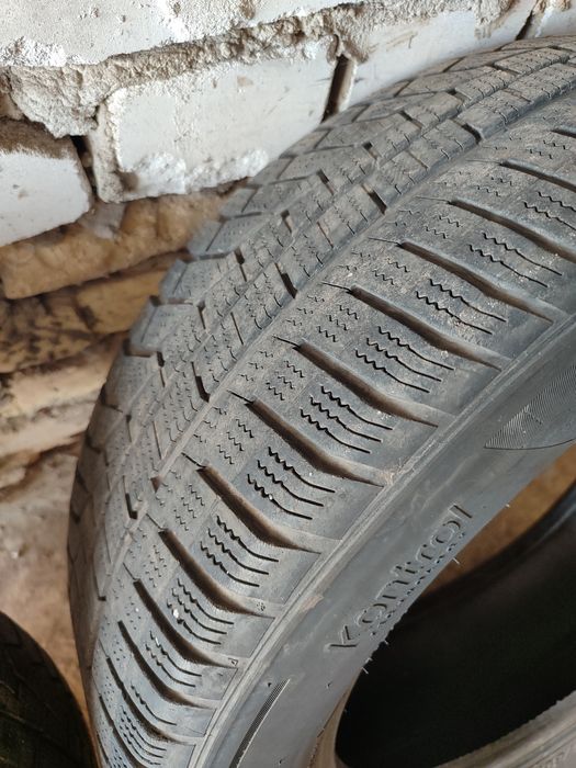 Пара зимових шин 225/60/17