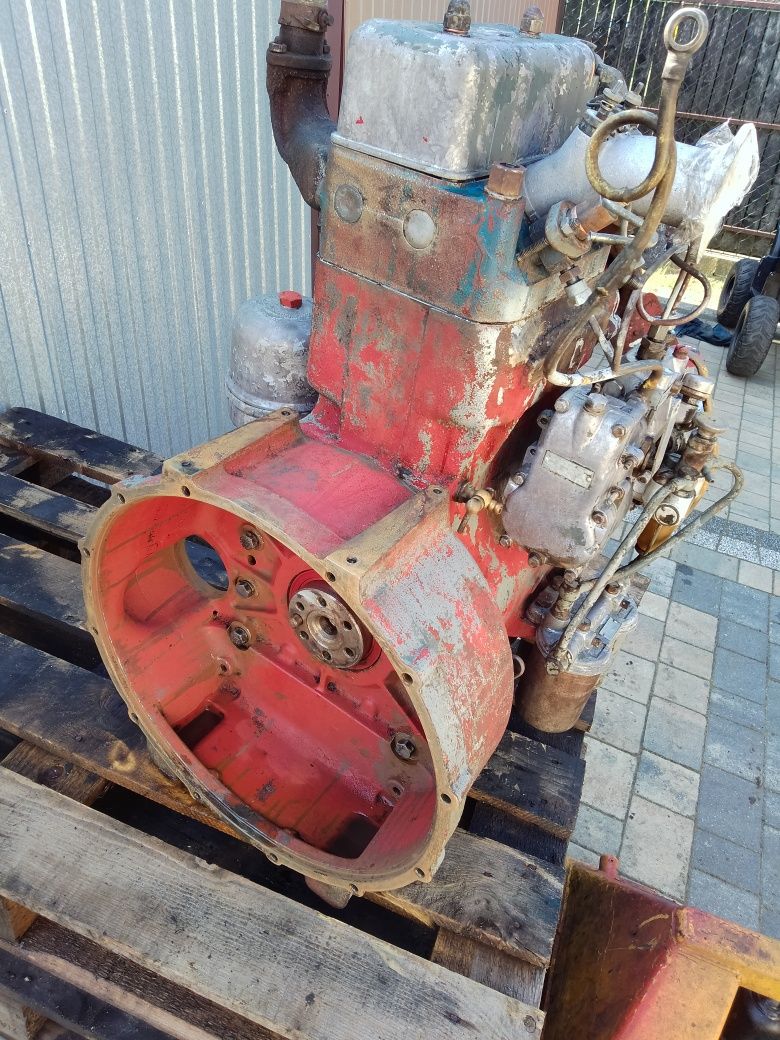 Silnik Ursus C-330 sprzęgło koło zamachowe rozrusznik części.