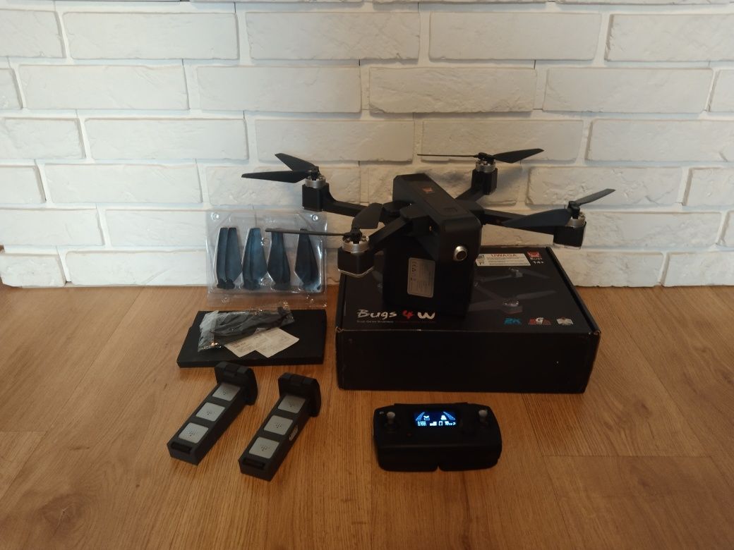 Dron Bugs 4W GPS,Wi-Fi kamera