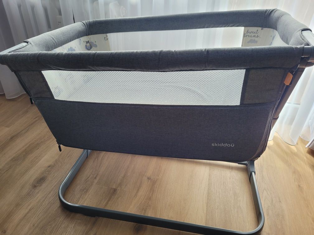 Dostawka skiddou + MATERAC grubość 10cm + 4 prześcieradła