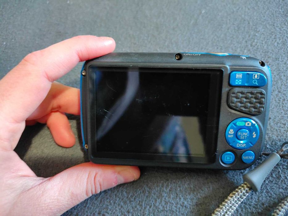 Canon Powershot D30 à prova d´água 25 metros