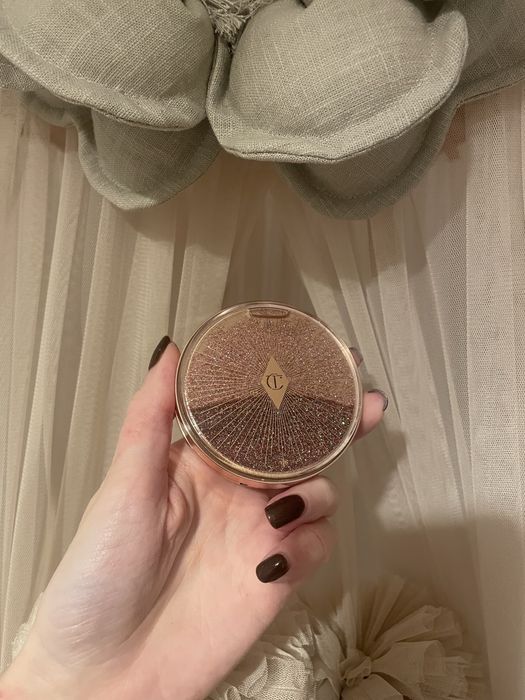 Charlotte Tilbury rozświetlacz