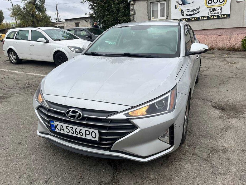 Hyundai Elantra Оренда\Прокат