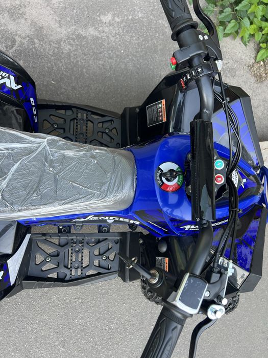 Дитячий квадроцикл єлектро 1200W