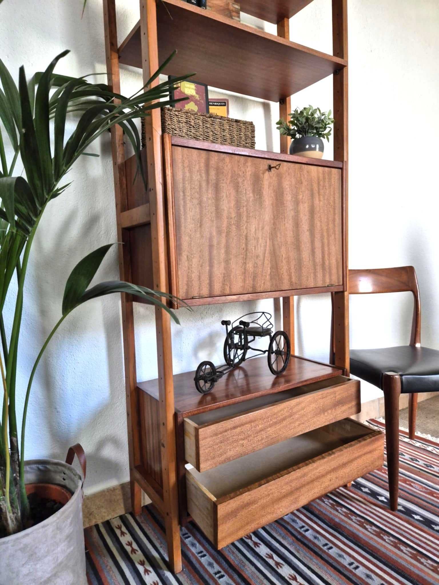 Estante / Prateleira / Livreiro / Bar / Vintage / Olaio