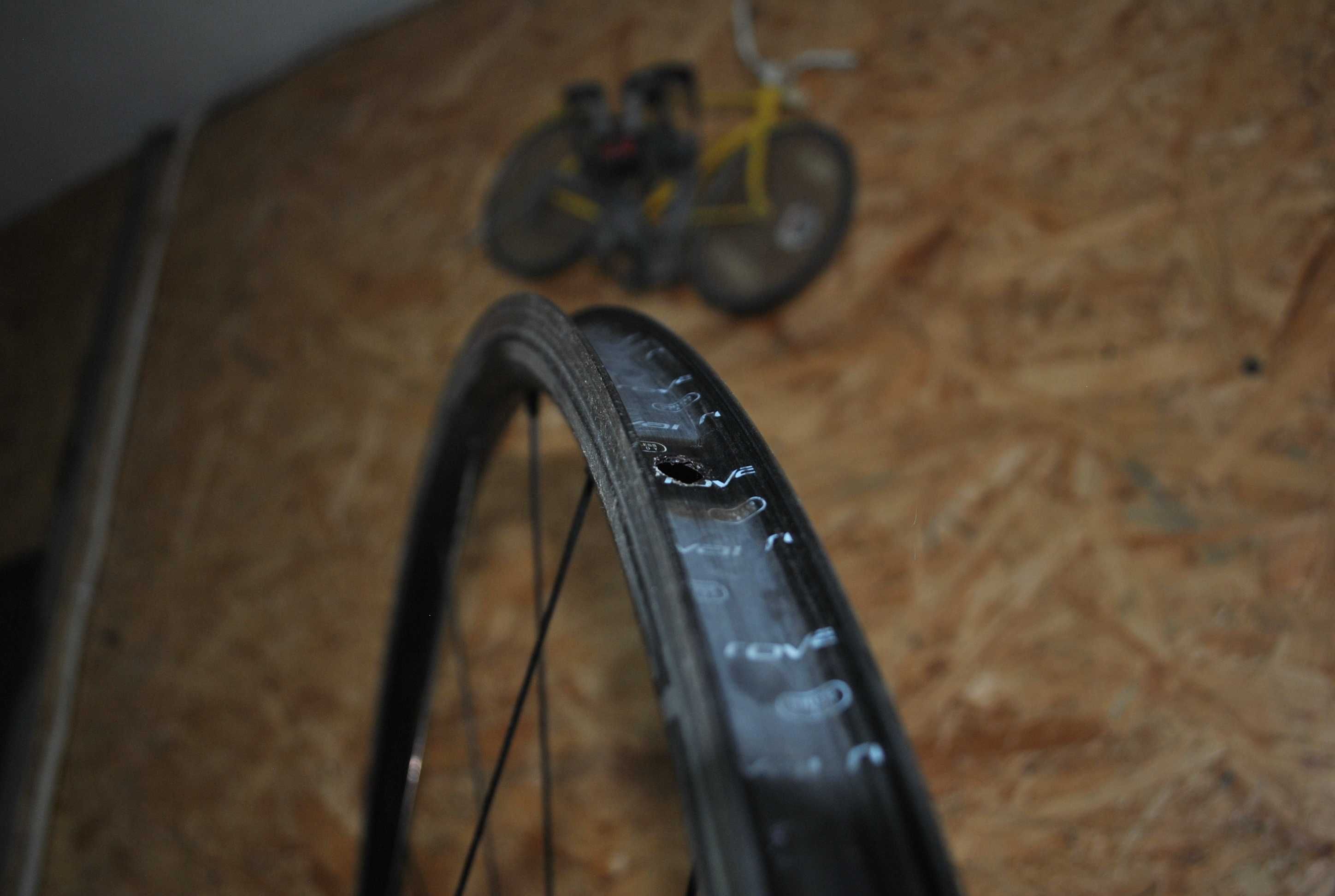 Koło przednie 28" 700c ROVAL SLX 24 SPECIALIZED Szosowe 693g