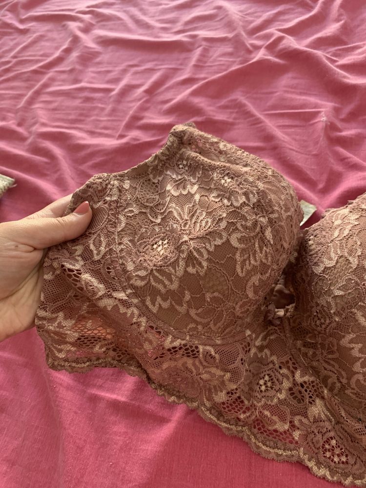 Sutiã de renda rosa velho Tezenis