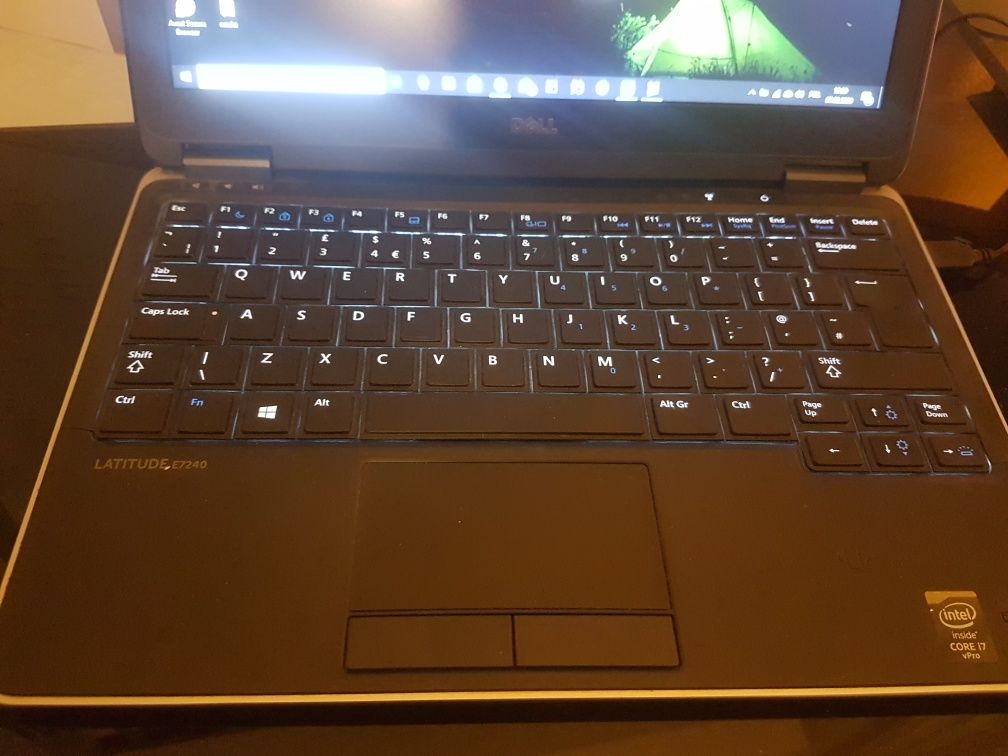 Dell latitude E7240 i7  2,7ghz  512 gb ssd 16gb ram
