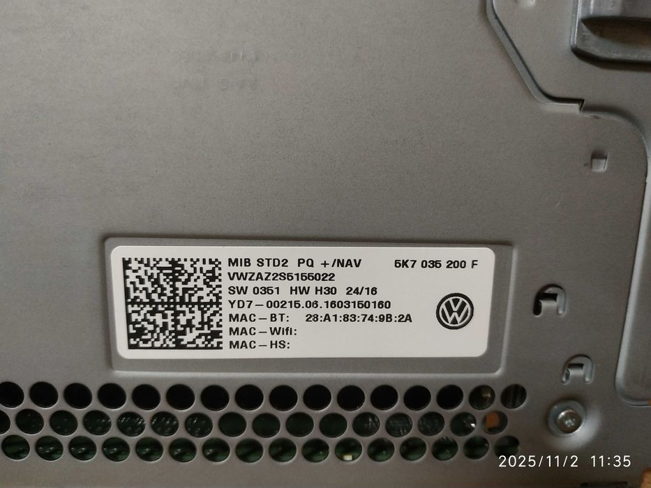 Штатна мультимедійна система VAG Composition Media 5K7035200F