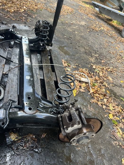 Задняя балка шкода а7