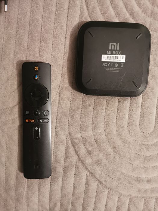 Xiaomi Mi box 4K smart tv +pilot