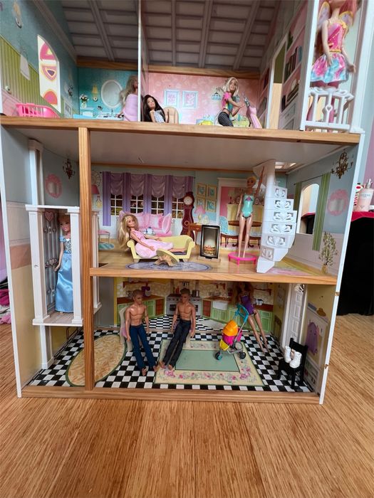 Domek dla lalek gigant