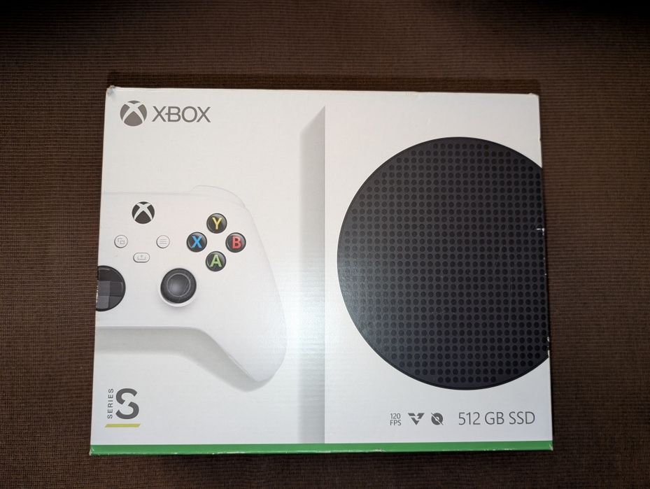 Продам Xbox Series S 512 ГБ 10/10