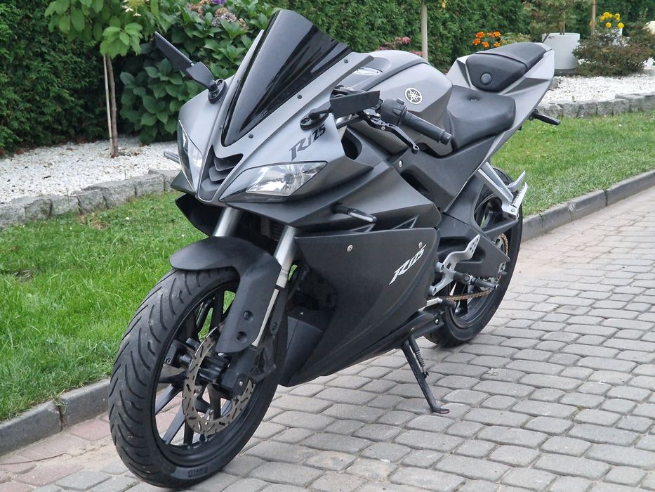 Yamaha YZF 125 / Szara
