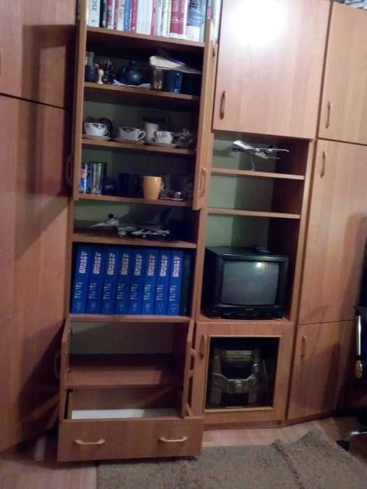 Meble / meblościanka