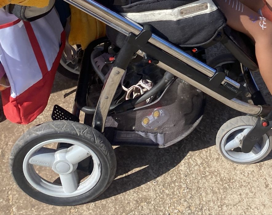 Rodas Todo-o-terreno para carrinho Bebecar