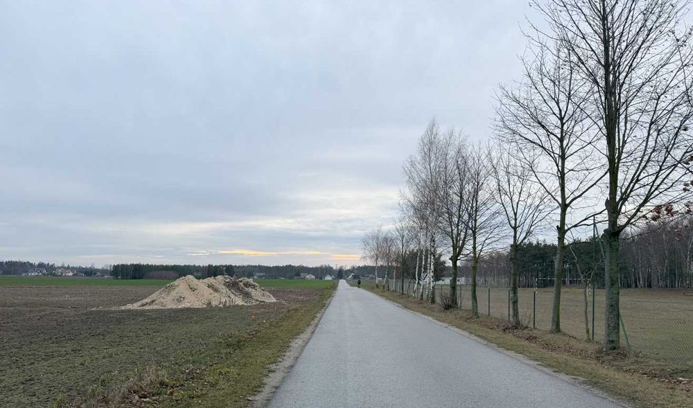 Działki budowlane przy drodze powiatowej