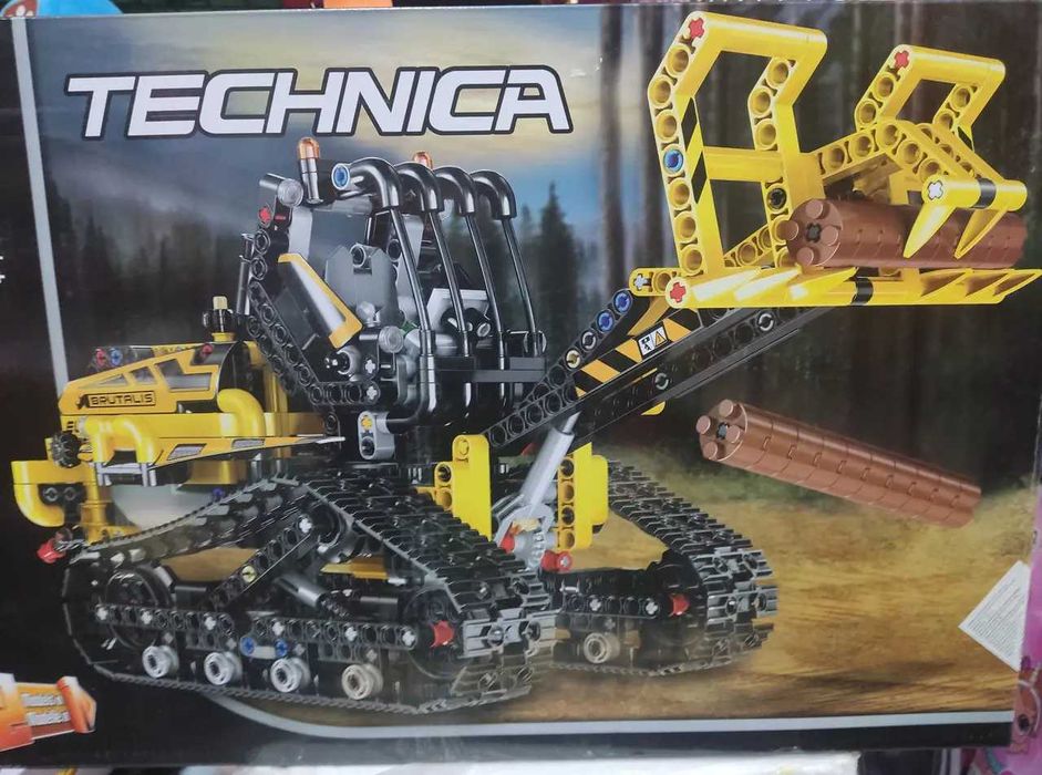 Конструктор 11300 Гусеничний навантажувач 2 в 1 Technic 827 деталей