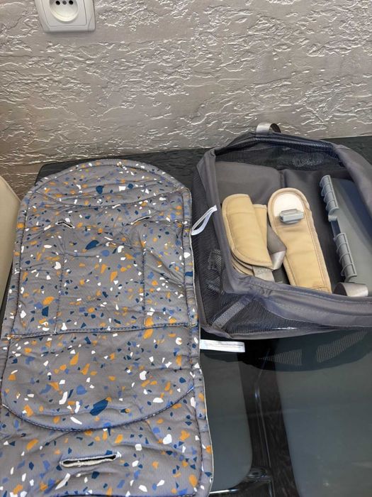 Стільчик для годування, шезлонг для новонароджених