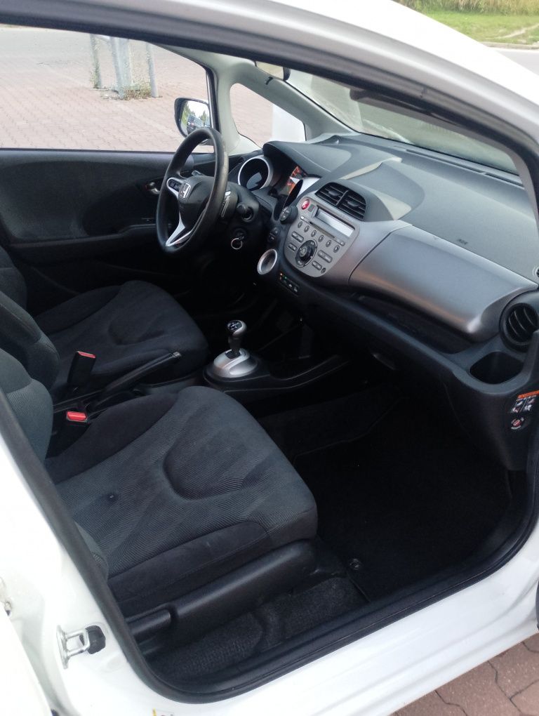 Honda Jazz III 2009r 1.4 b AUTOMAT SUPER STAN