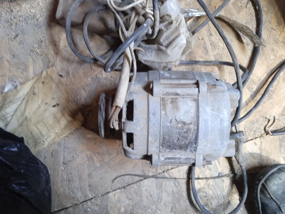 Електродвигун від стіралки