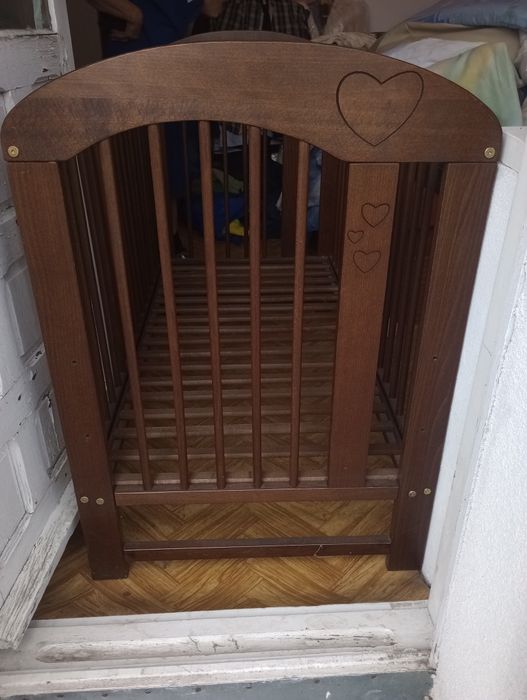 Łóżeczko dziecięce ciemny brąz