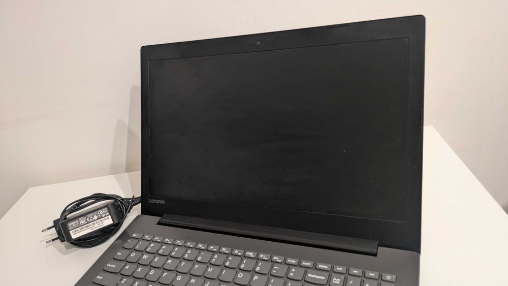 Laptop Lenovo z AMD Ryzen 7 – Wydajny, szybki i gotowy do pracy!