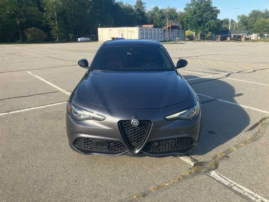 Alfa Romeo Giulia Veloce      2022