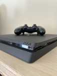 PlayStation 4 Slim – 1TB + 1 comando original