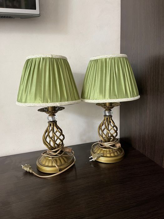 Продаю лампи стан нових