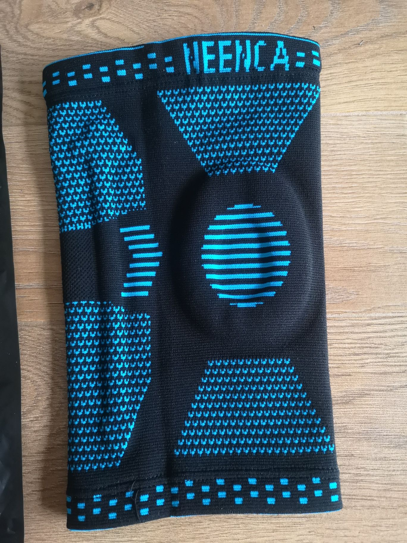 Neenca opaska kompresyjna na kolano stabilizator XXL