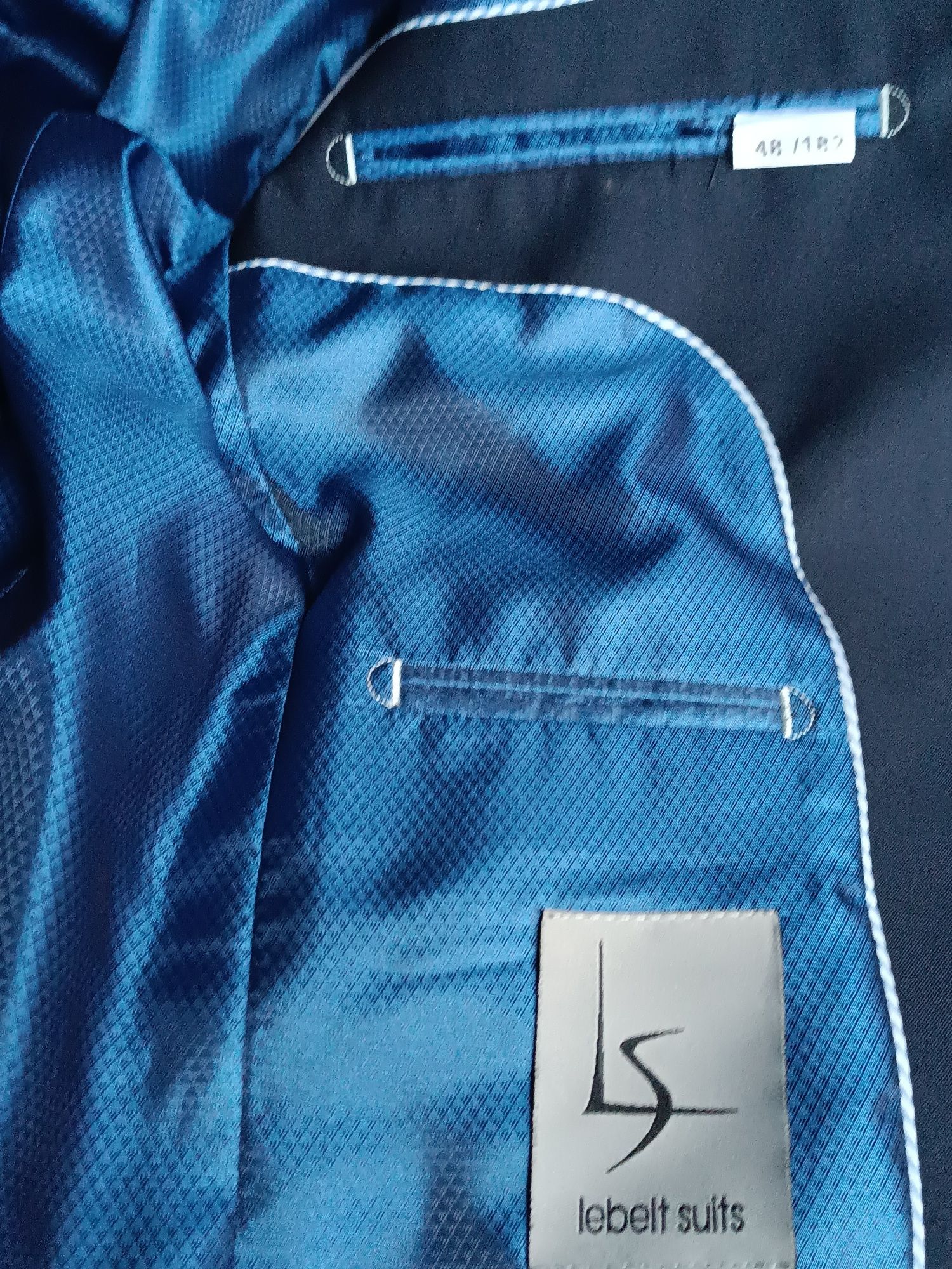 Garnitur Lebelt Suits granatowy 48 182