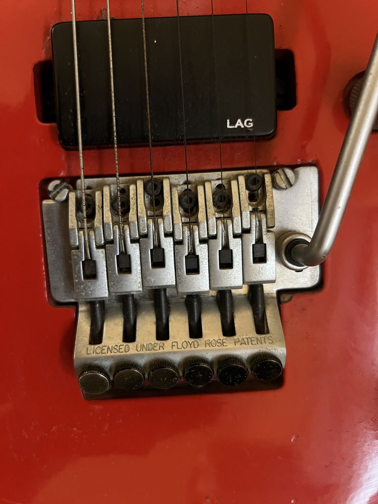 Guitarra LÂG AK100