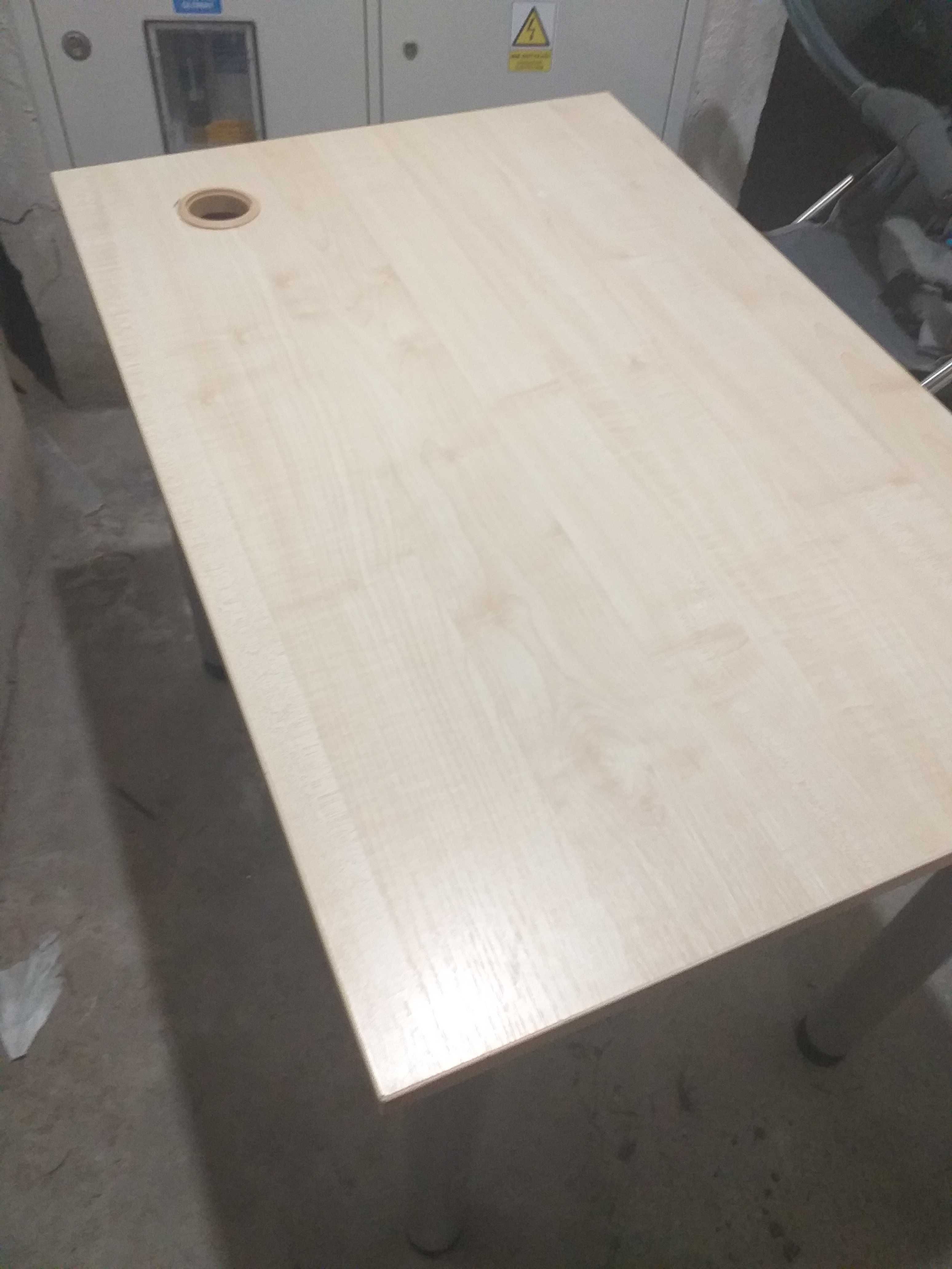 Stolik pod komputer